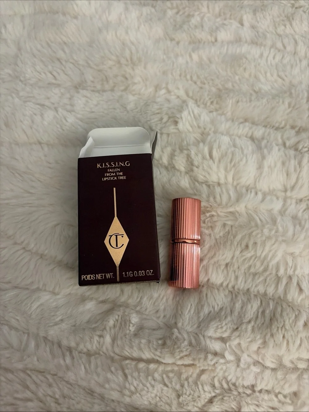 Charlotte Tilbury KISSING Fallen from the Lipstick Tree 90s Pink 0.03 oz Mini